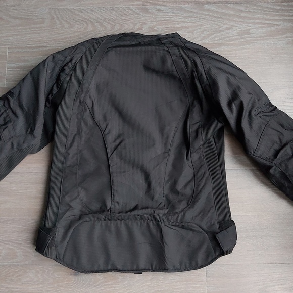 ICON Merc Black Armor Asphalt Tech Moto Jacket - Picture 3 of 8